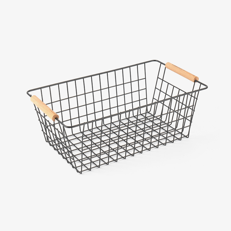 Basket ng Imbakan na May Hawak na Kahoy